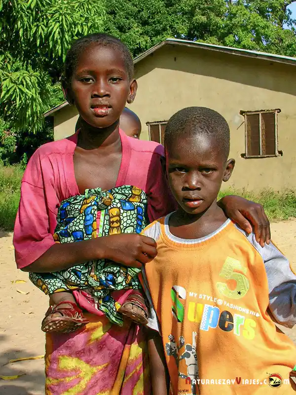 NIños en Gambia