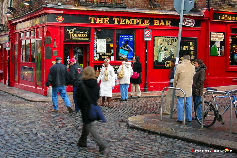 The Temple Bar, un imprescindible en Dublín.