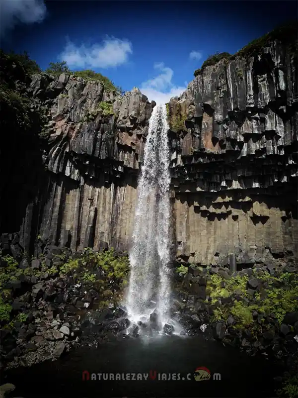 Cascada Svartifoss Islandia