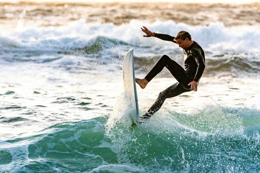 Temporada de olas en Portugal surf