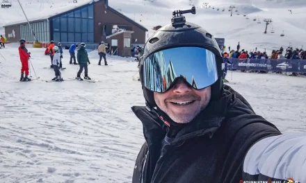 Esquiar en Sierra Nevada: alquiler de material, clases, forfait y dónde dormir