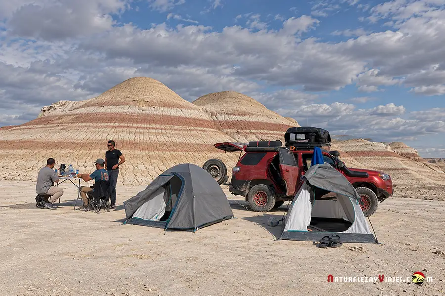 Campamento en Kyzylkup Jazajistán