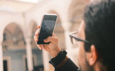 Cómo utilizar una eSIM durante un viaje de naturaleza y aventura en 2026