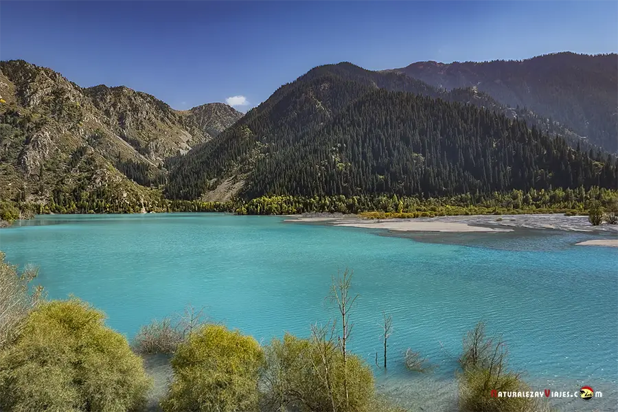 Lago Esik, Kazajistan